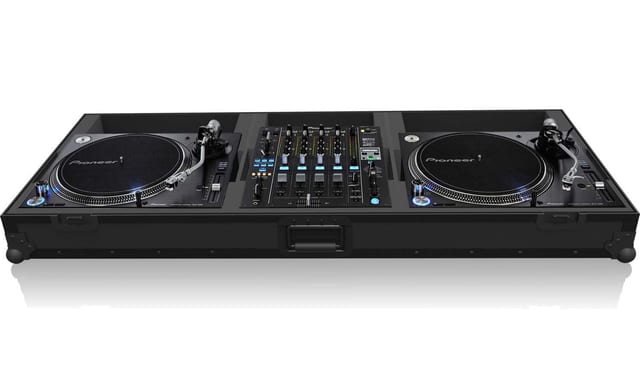 Zomo PLX-1900 NSE fekete flightcase két lemezjátszóhoz és keverőhöz