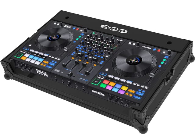Zomo Flightcase Rane Four zárt állapotban, fekete NSE kivitel