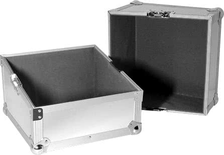Zomo Recordcase SP-110 ezüst flightcase oldalnézetből, zárral és sarokvédőkkel