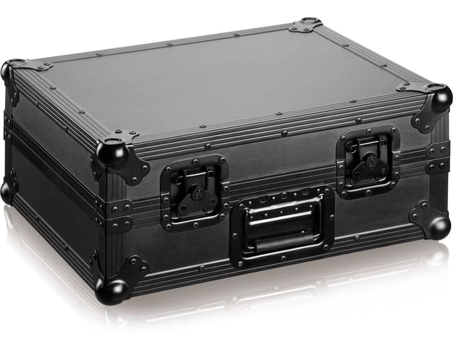 Zomo T-2 NSE fekete lemezjátszó Flightcase zárt állapotban, elölnézet