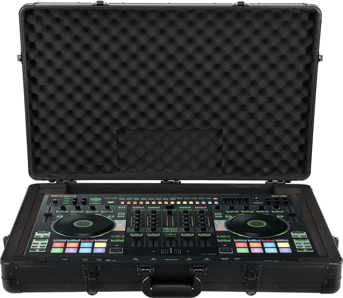 Zomo MFC-50 flightcase elölnézetből, zárt fedéllel