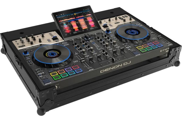 Zomo D-Prime-4-G2 NSE fekete flightcase zárt fedéllel, elölnézet