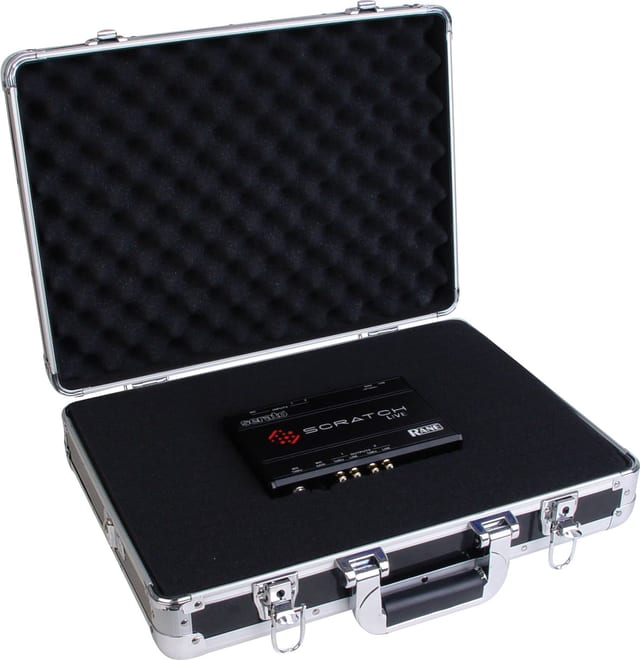 Zomo Flightcase UNI-1 XT fekete, elölnézet