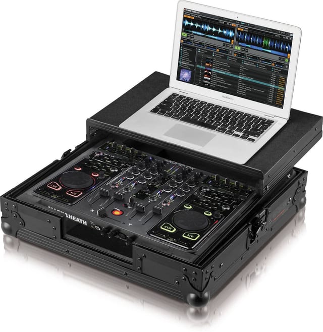 Zomo Flightcase Xone DX Plus NSE fekete flightcase zárt állapotban