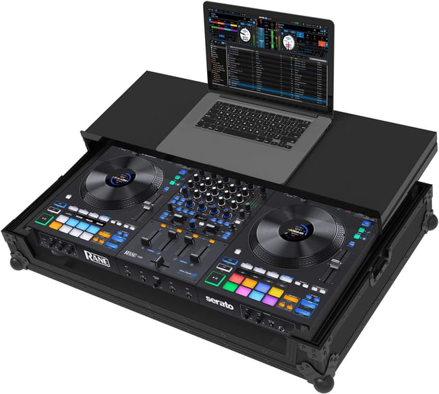 Zomo Flightcase Rane Four Plus NSE zárt állapotban, fekete NSE kivitel